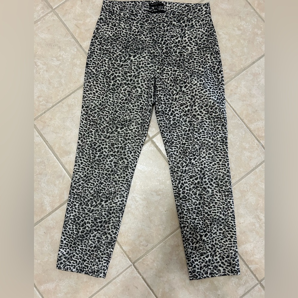Banana Republic Black size 10 and White Animal Print Pants cheetah leopard party